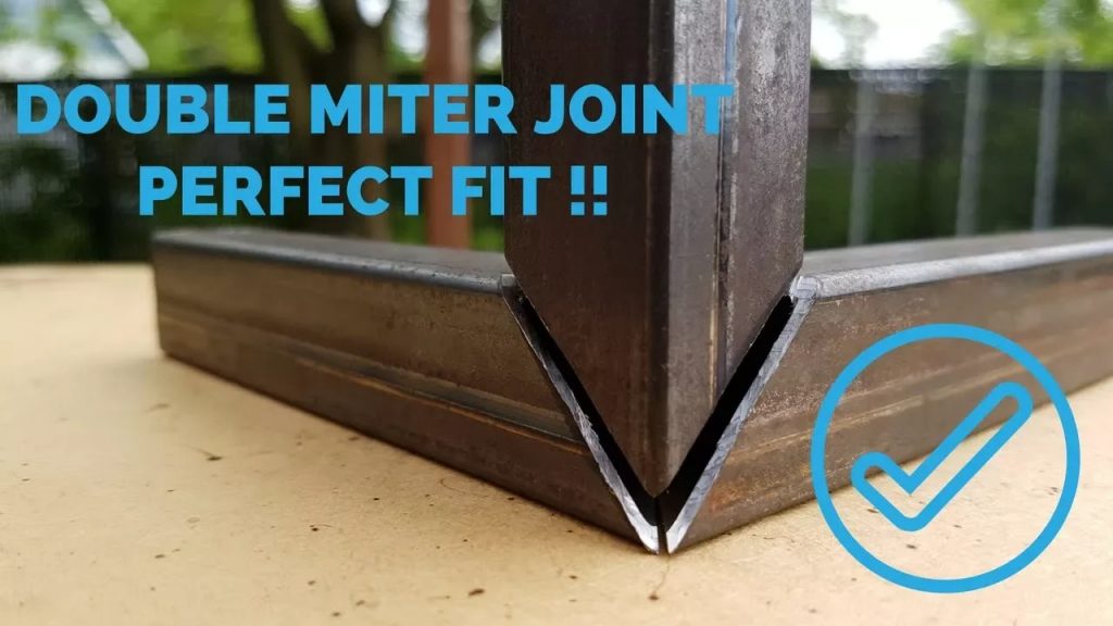 Double miter corner joint